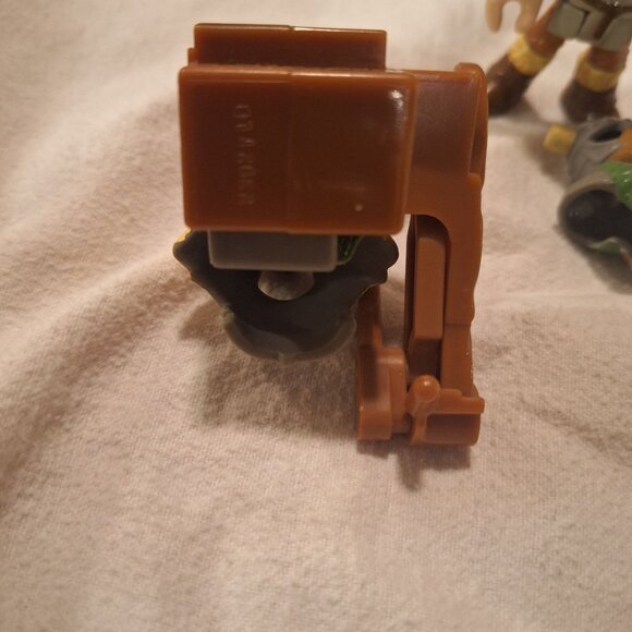 Imaginext Axemin Viking Battle Figure w Helmet Accessories - Picture 5 of 12